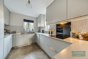 Photo 1- click for photo gallery